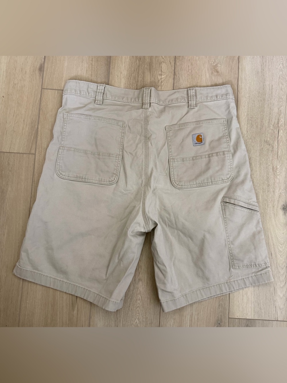 Carhartt Men’s Relaxed Fit Cargo Shorts – Beige/Khaki